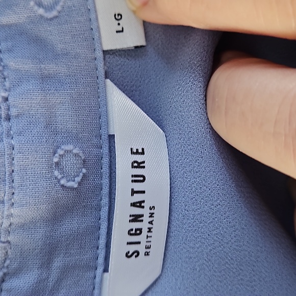 Reitmans signature shirt button up size large color purple/blue - Picture 5 of 6